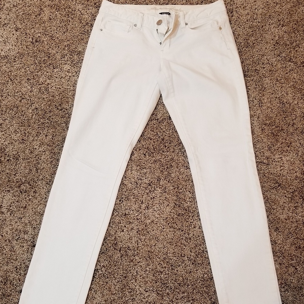 American eagle white skinny Jean size 4